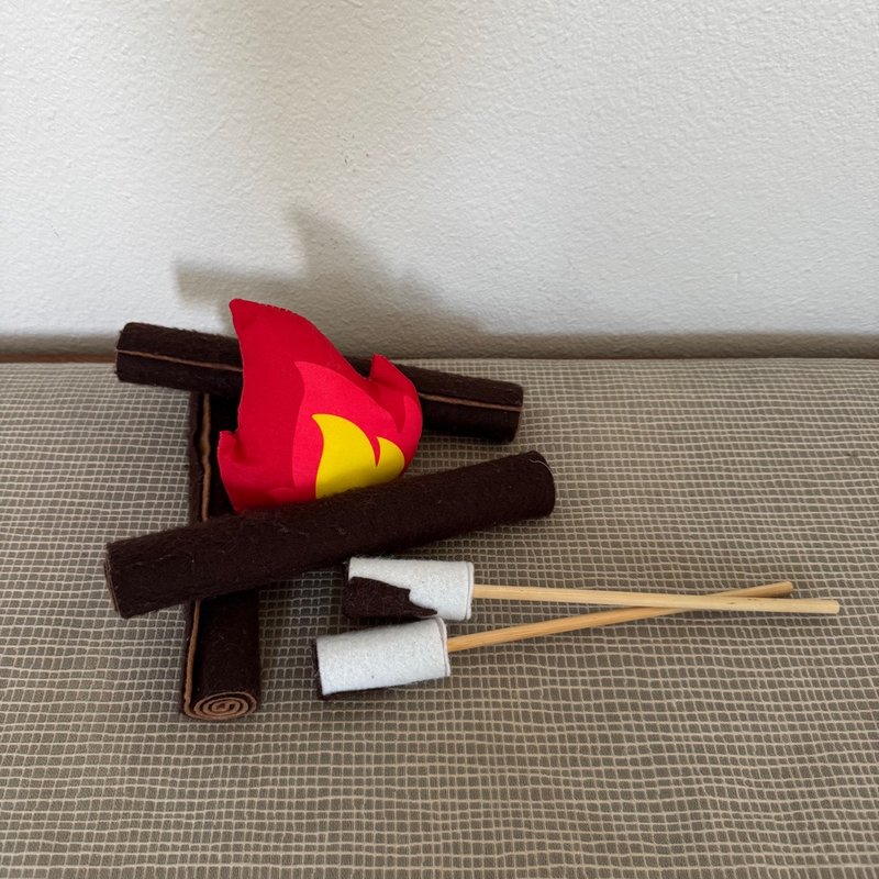 Stuffed campfire set